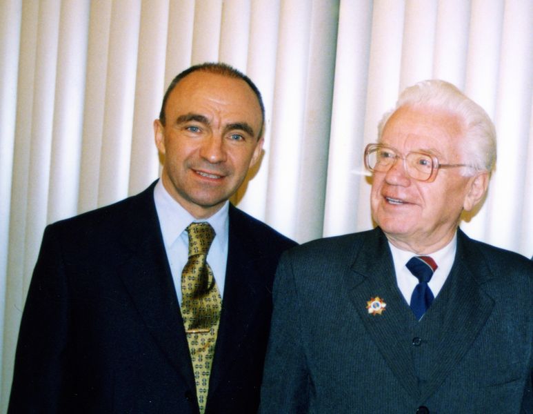 Файл:Чичаев Басов.jpg