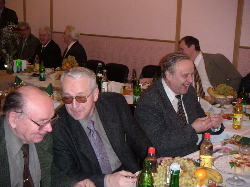 Файл:День Рождения С.Н. Булатова 18.12.2003.jpg