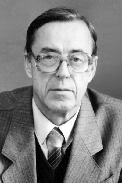 Файл:Профессор Ю.И.Макаров.jpg