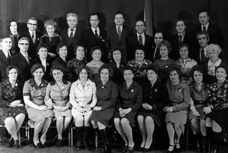 Файл:Басов коллектив.jpg