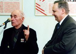 И.М. Масленников и В.А. Любартович. 2000 г.