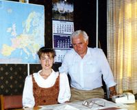 А.Ф. Кирик с Еленой Ветошкиной в деканате. 1995