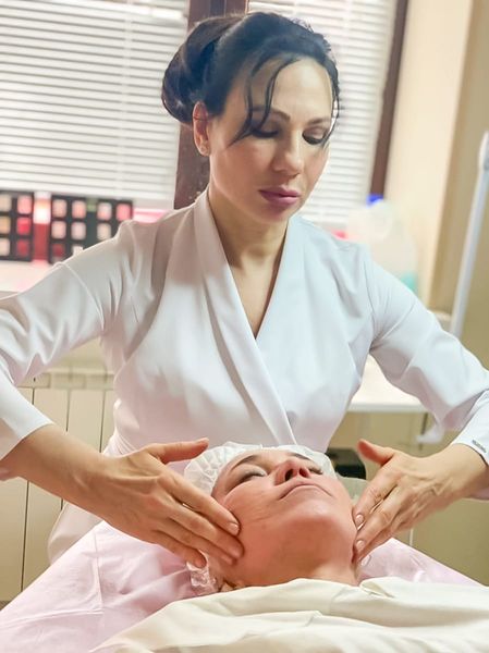 Файл:Князева за работой.jpeg